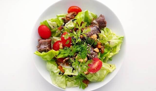 does burger king sell salads