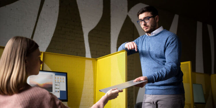 How Can Businesses Design Impactful Signages Sourced from Renowned Sellers?