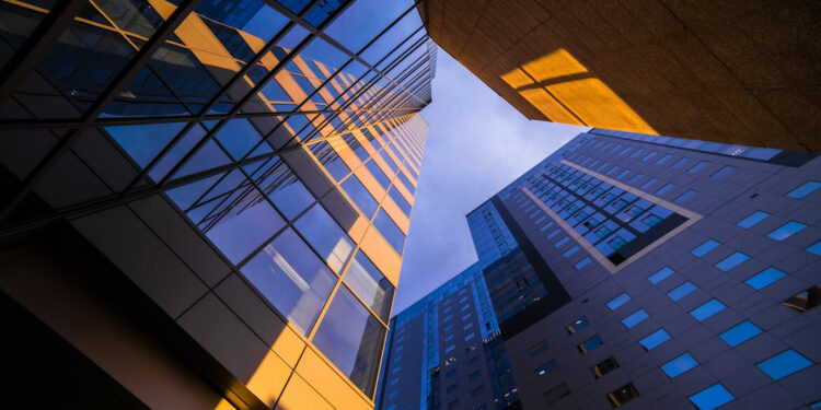 How to Finance an Urgent Commercial Real Estate Purchase