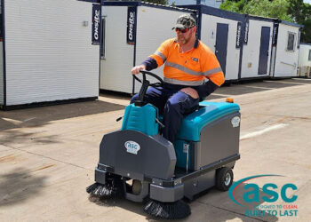 How Industrial Floor Cleaning Machines Reduce Operational Downtime?