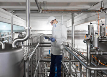 How Chemical Toll Blending Helps Companies Scale Production