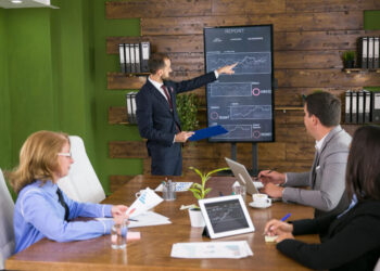 What Features Should You Compare Before Investing in Interactive Panels for Your Business or School?